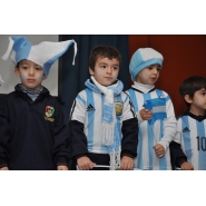 Los más pequeños celebraron el DIA DE LA BANDERA